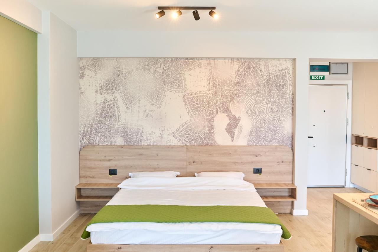 Studio Cornelia Seaview Spa&Pool In Infinity Beach Resort Mamaia Exterior photo