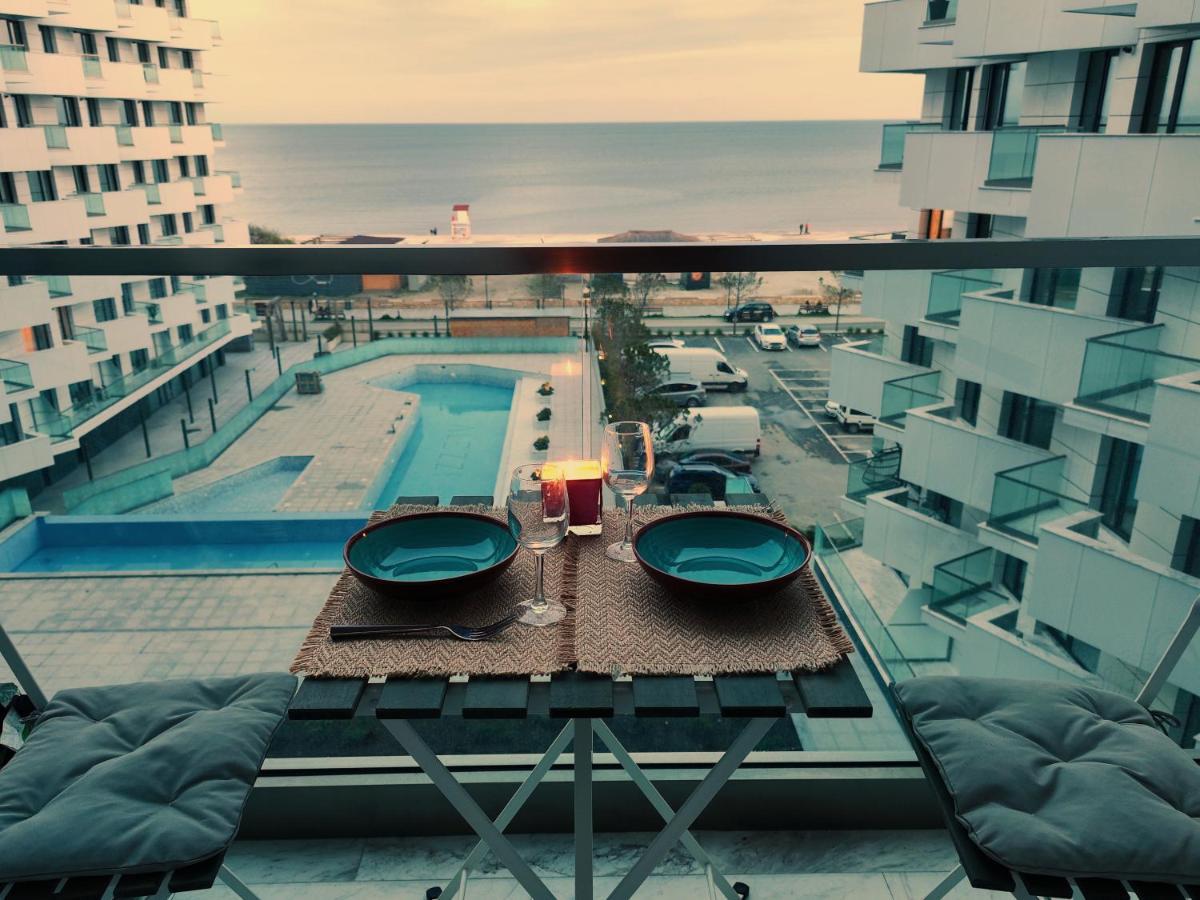 Studio Cornelia Seaview Spa&Pool In Infinity Beach Resort Mamaia Exterior photo